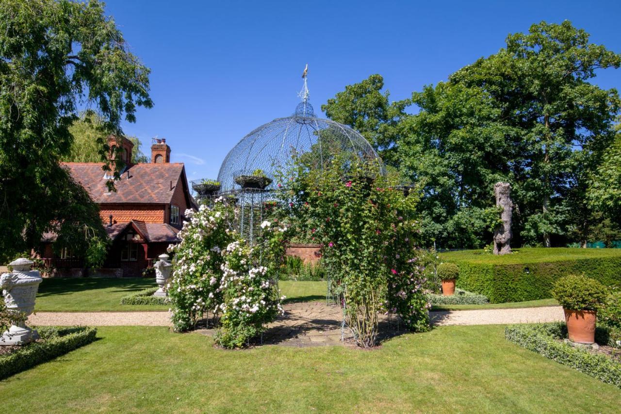 The Five Arrows Hotel Waddesdon Exterior foto